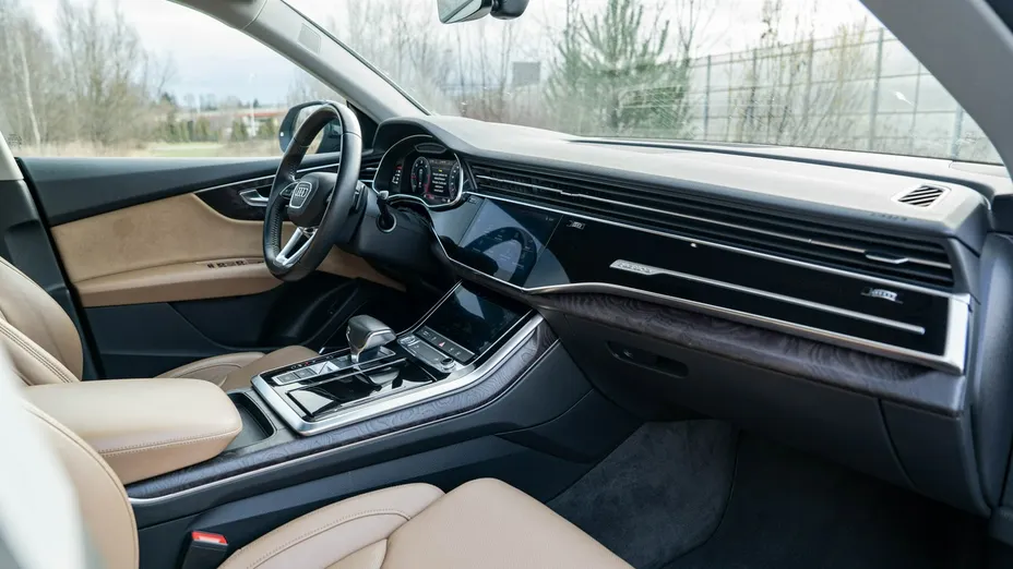 AUDI Q8 / E-Tron -