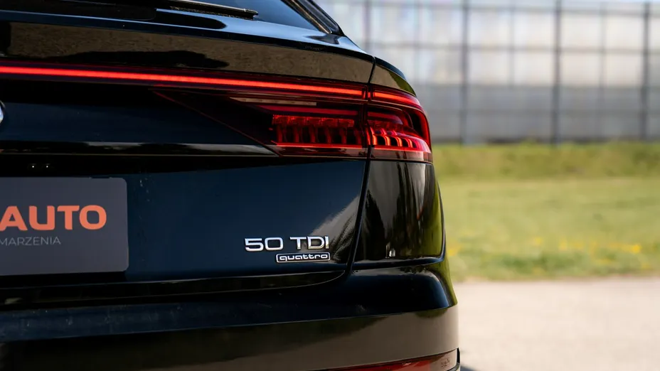 AUDI Q8 / E-Tron -