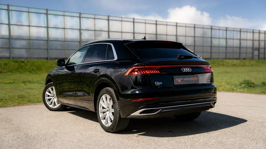 AUDI Q8 / E-Tron -