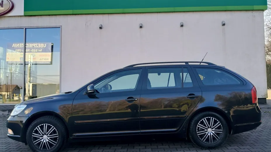 SKODA Octavia -