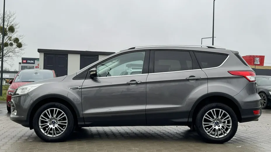 FORD Kuga -