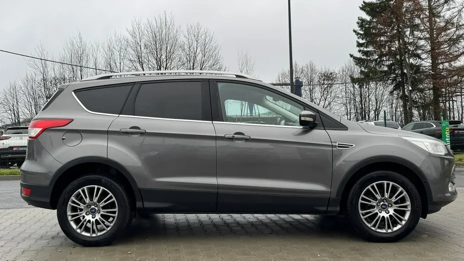 FORD Kuga -