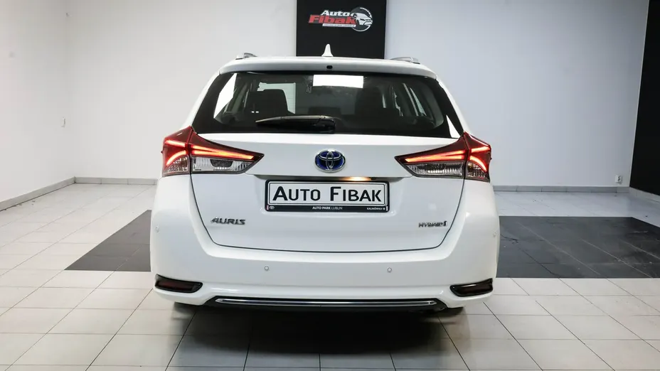 TOYOTA Auris -
