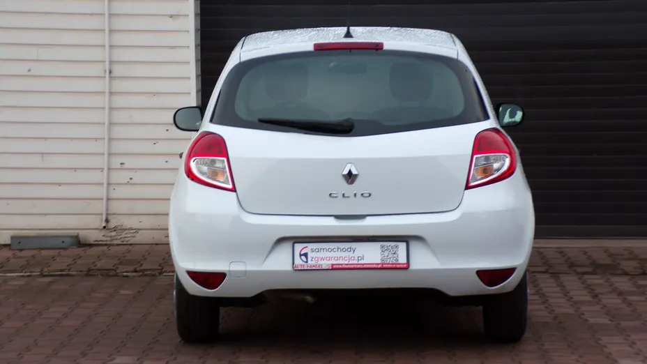 RENAULT Clio -