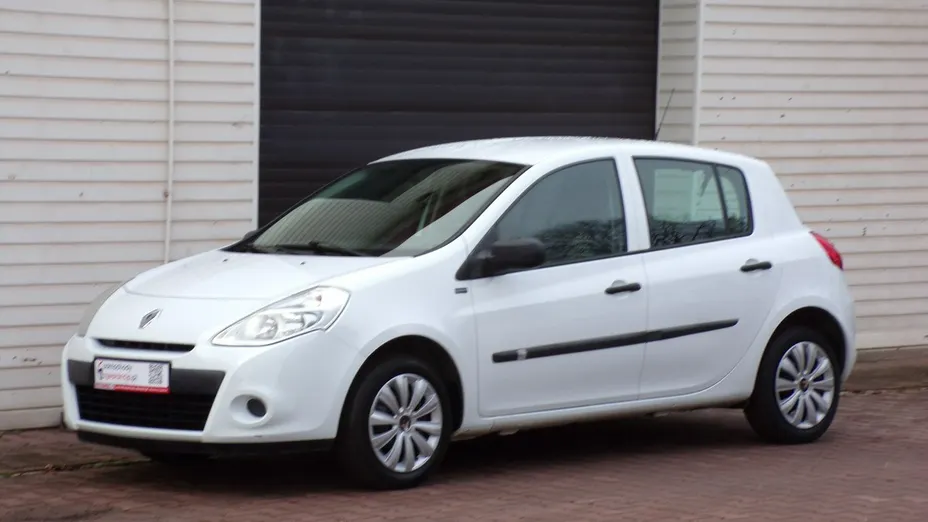 RENAULT Clio -