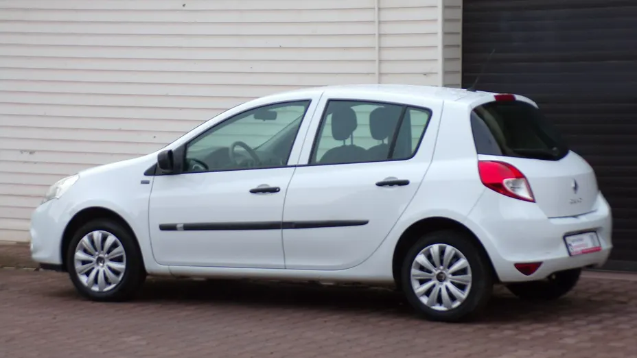 RENAULT Clio -