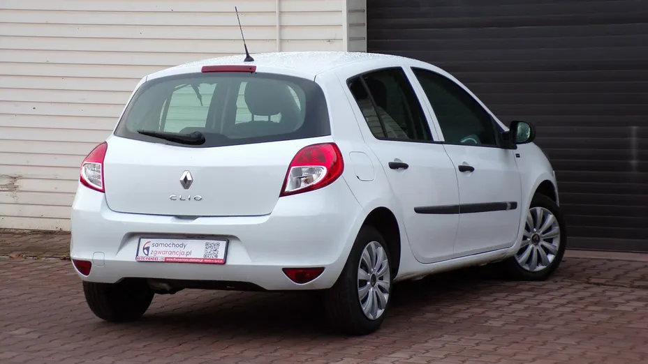 RENAULT Clio -