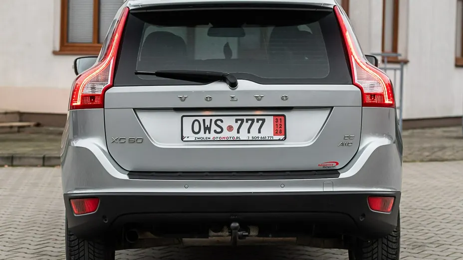VOLVO XC60 -