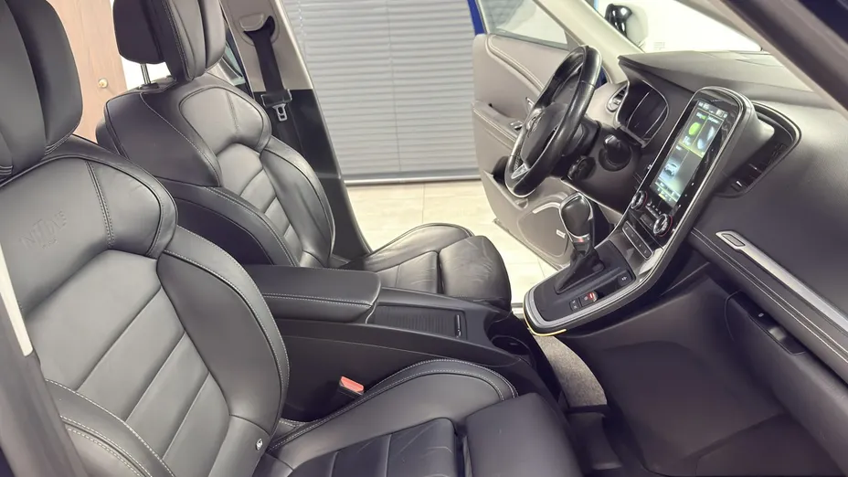 RENAULT Grand Scenic -