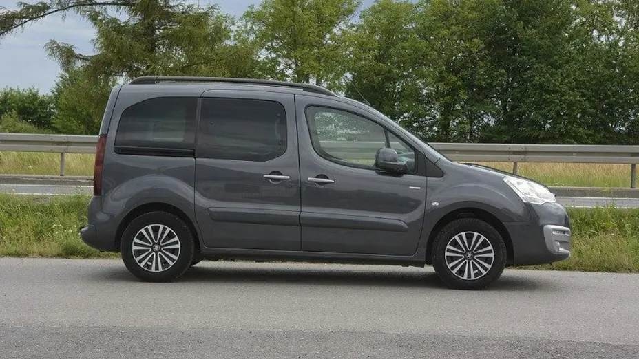 PEUGEOT Partner -