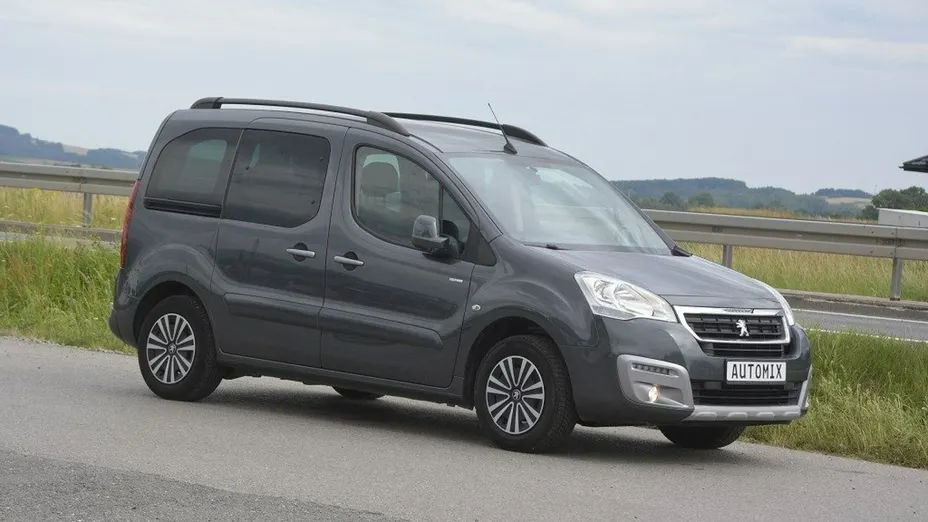 PEUGEOT Partner -
