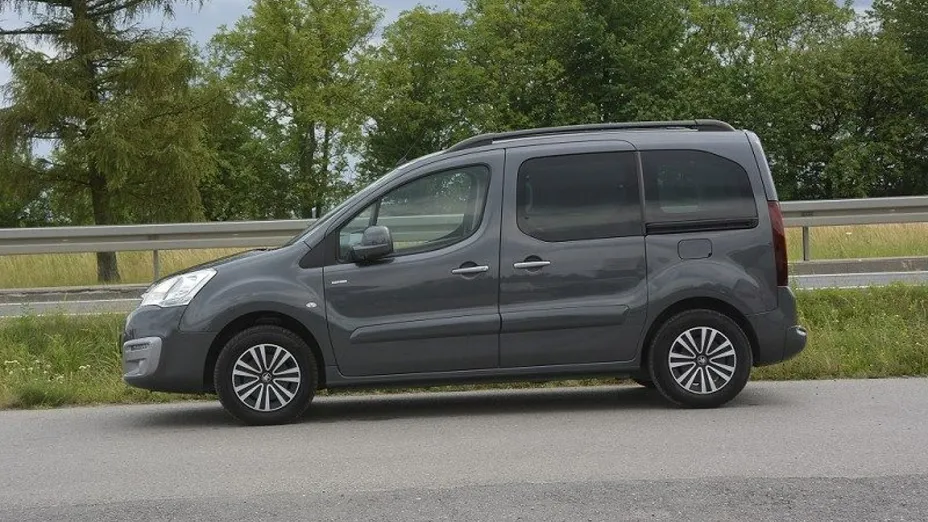 PEUGEOT Partner -