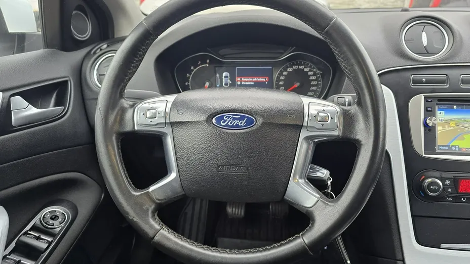 FORD Mondeo -