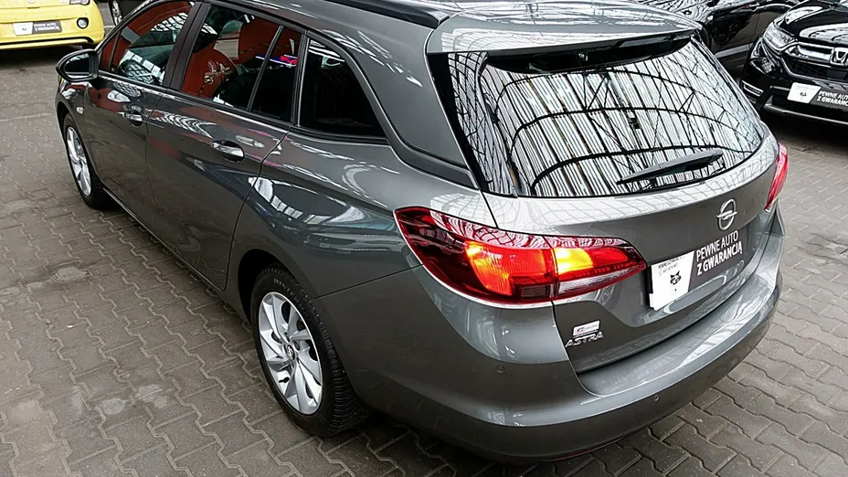 OPEL Astra -