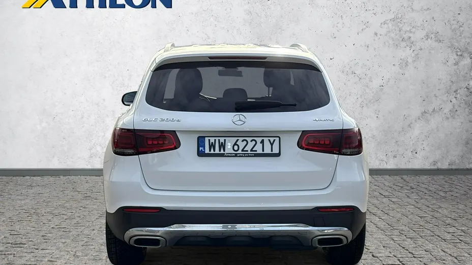 MERCEDES-BENZ GLC -