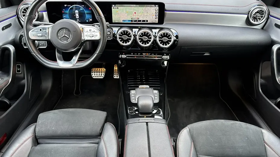 MERCEDES-BENZ CLA -