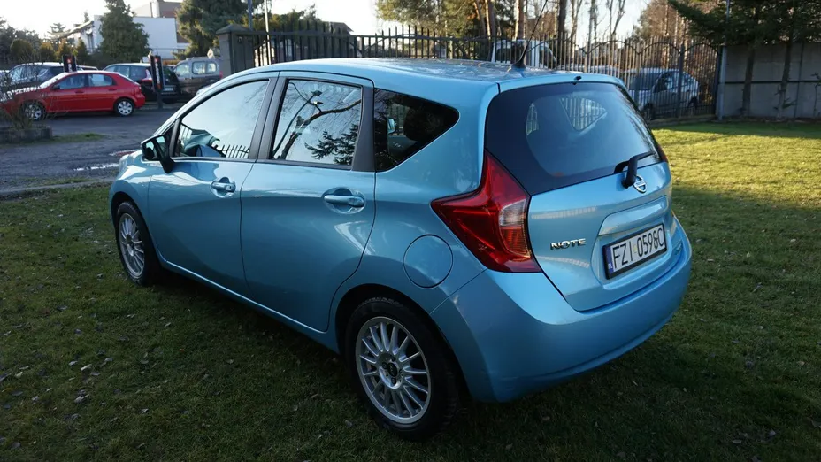 NISSAN Note -