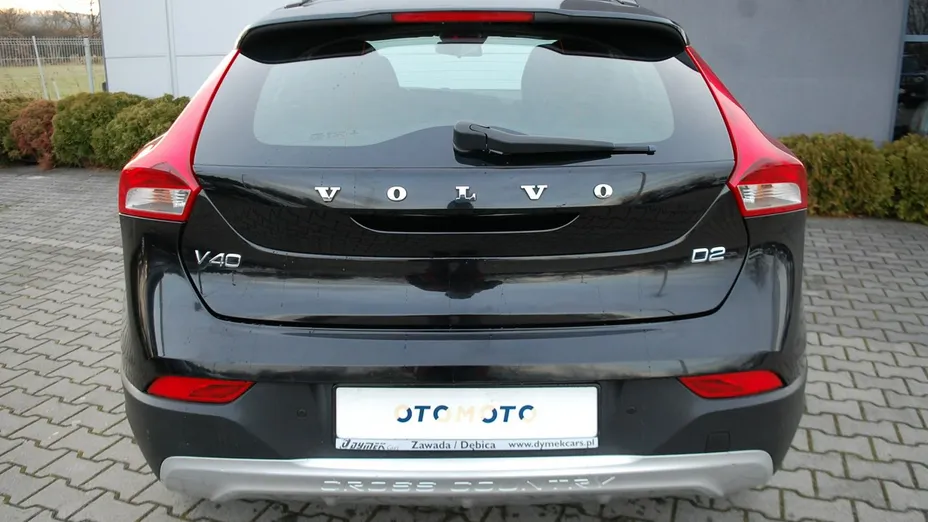 VOLVO V40 Cross Country -