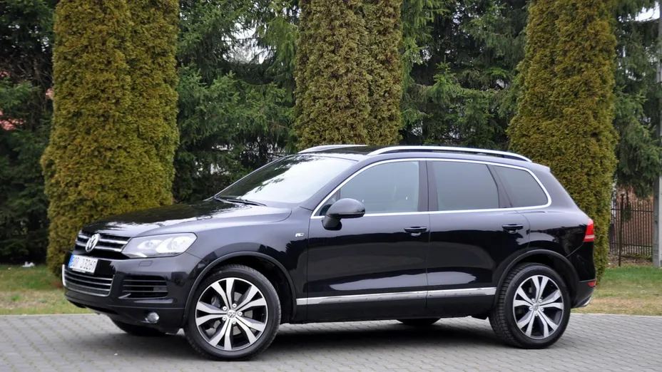 VOLKSWAGEN Touareg -