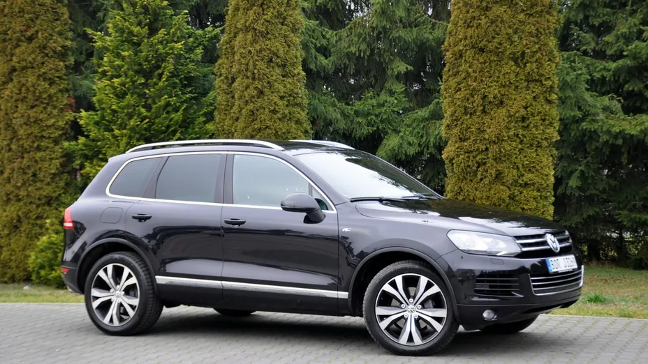 VOLKSWAGEN Touareg -