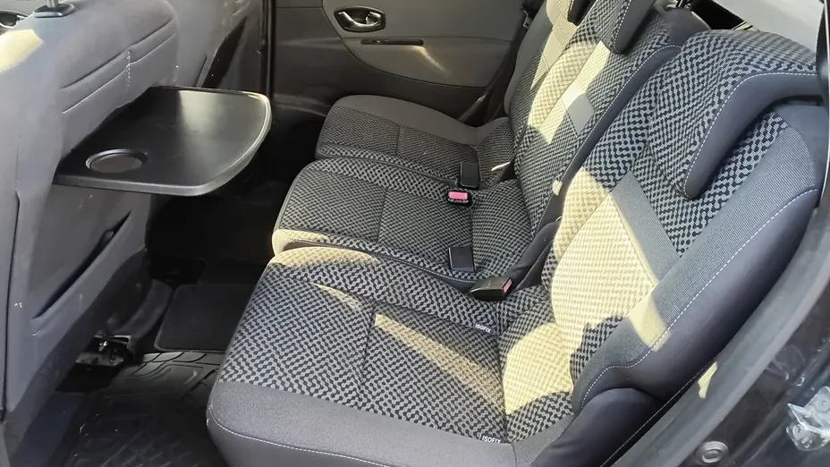 RENAULT Scenic -