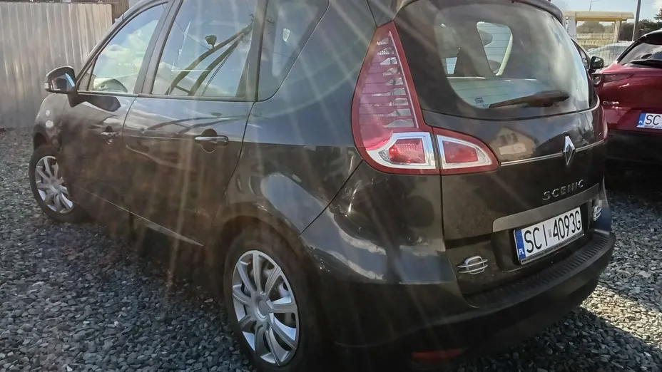 RENAULT Scenic -