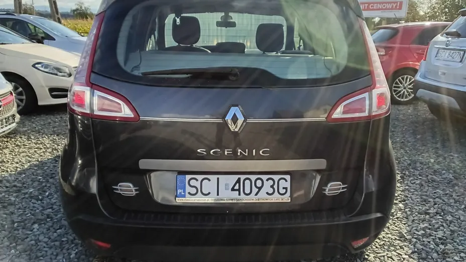 RENAULT Scenic -