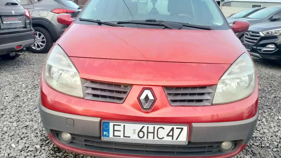 RENAULT Scenic -