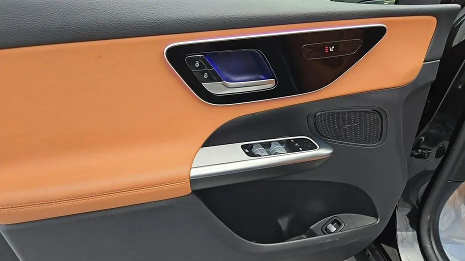 MERCEDES-BENZ GLC -