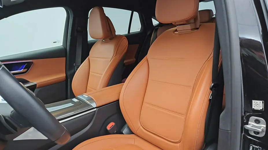 MERCEDES-BENZ GLC -
