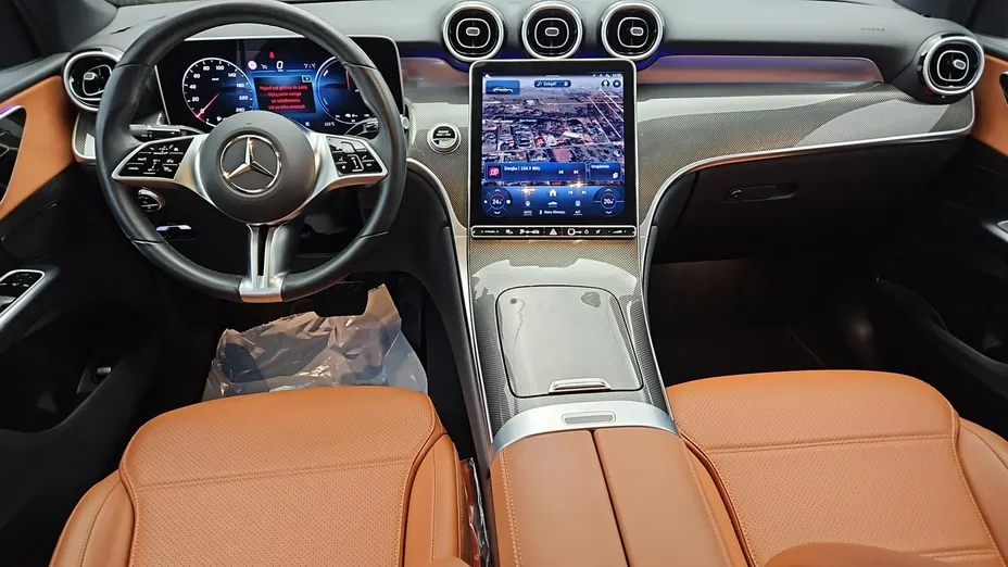 MERCEDES-BENZ GLC -