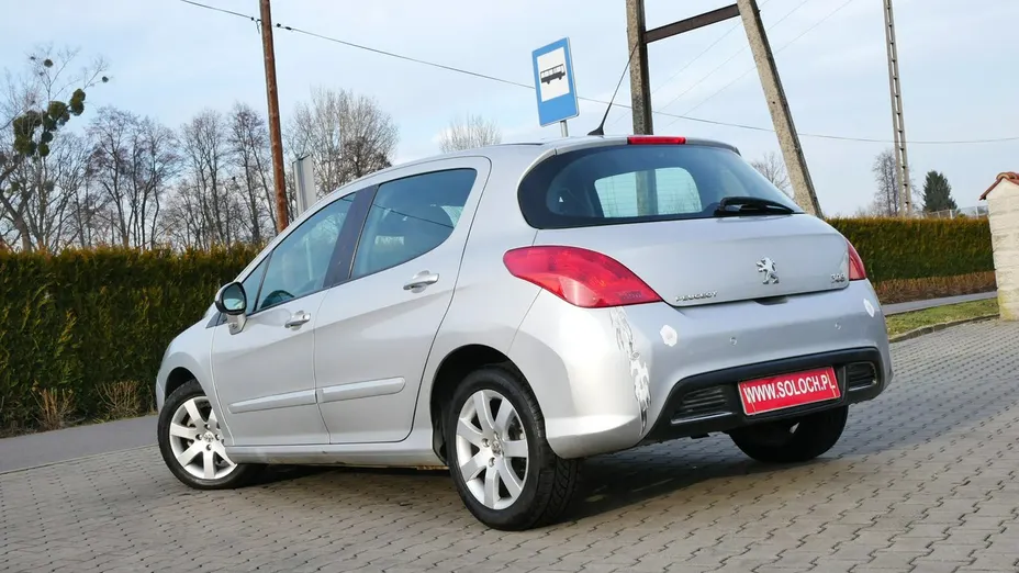 PEUGEOT 308 -