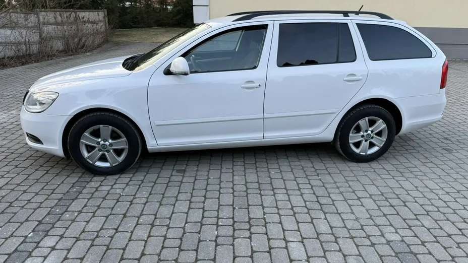 SKODA Octavia -