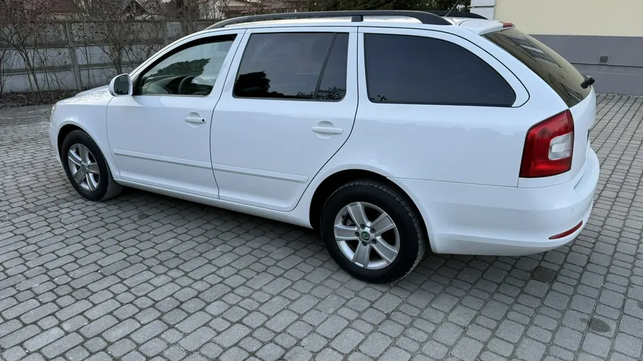 SKODA Octavia -