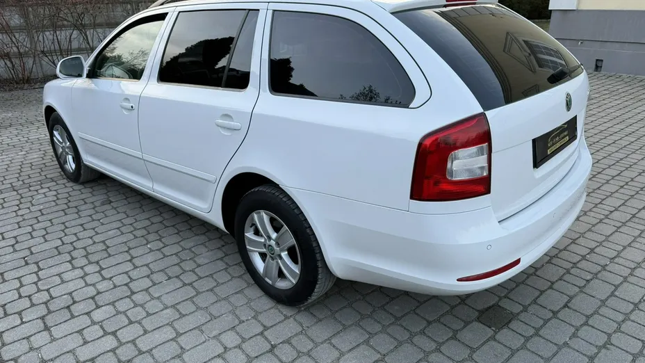 SKODA Octavia -