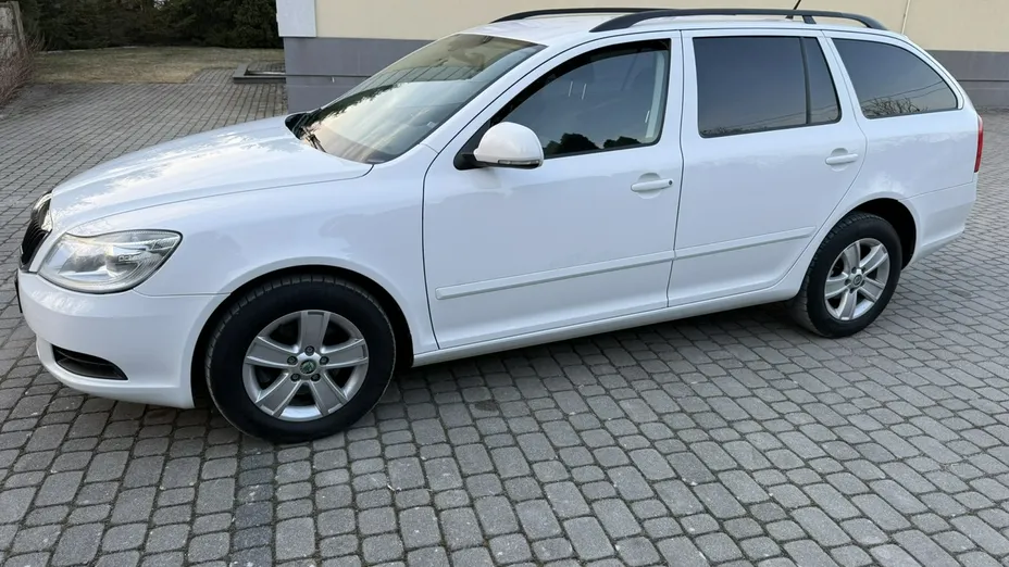 SKODA Octavia -