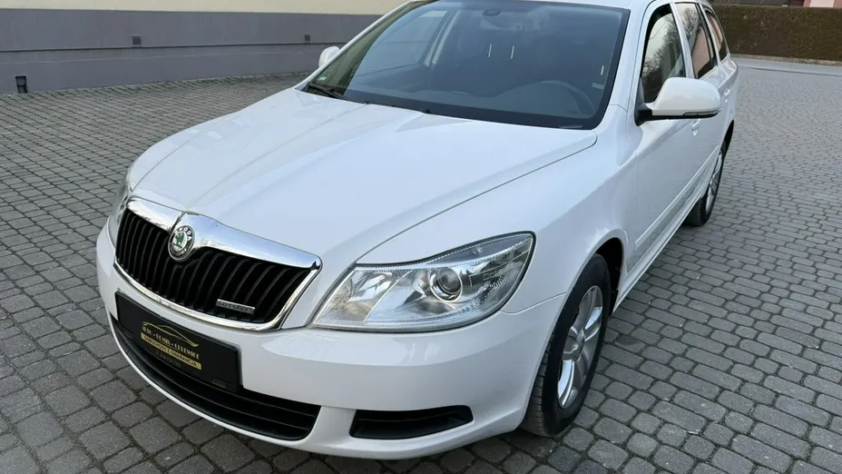 SKODA Octavia -
