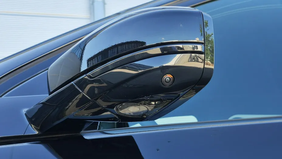 LAND ROVER Discovery Sport -