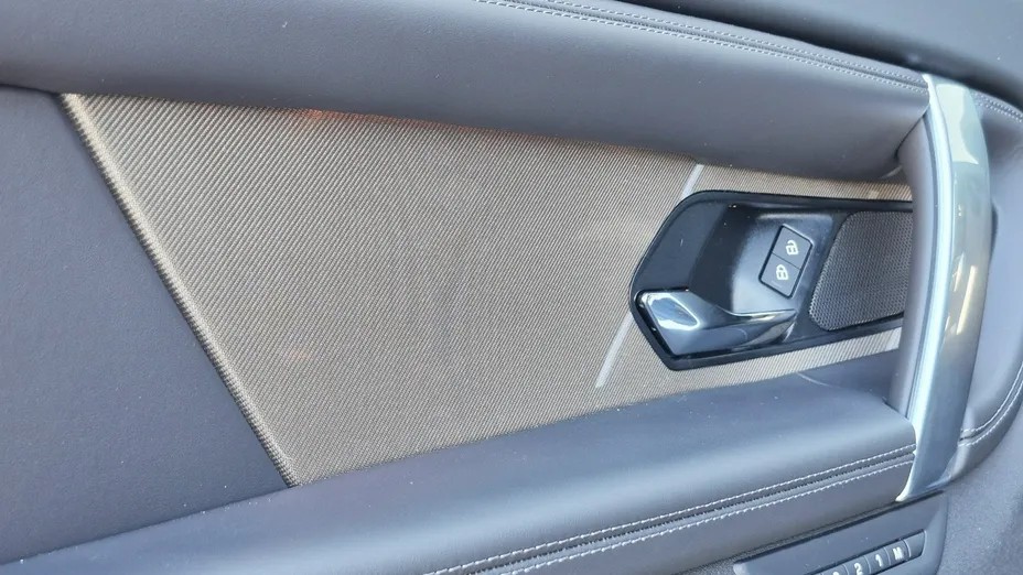 LAND ROVER Discovery Sport -