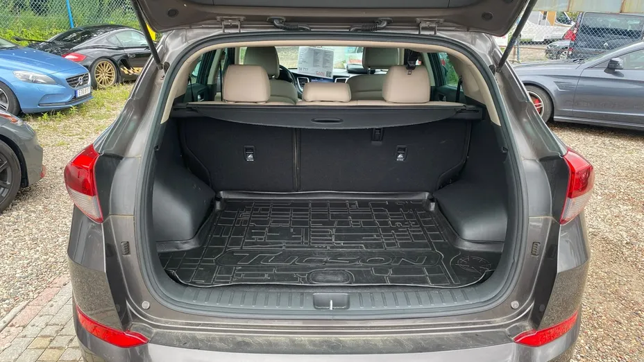 HYUNDAI Tucson -