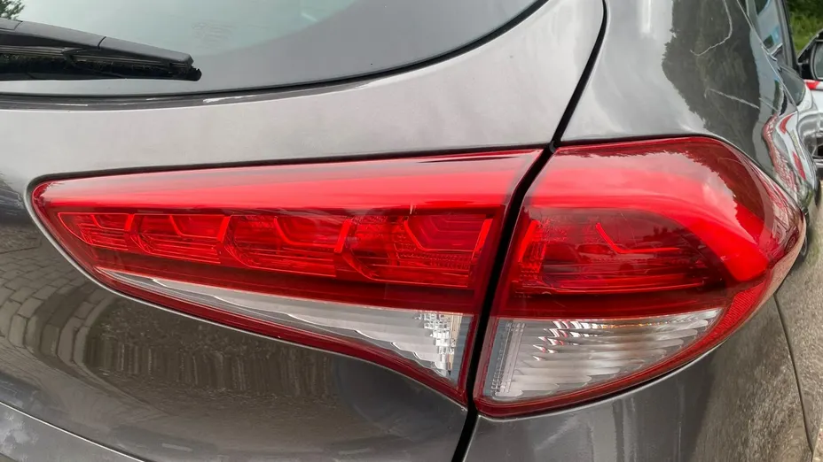 HYUNDAI Tucson -