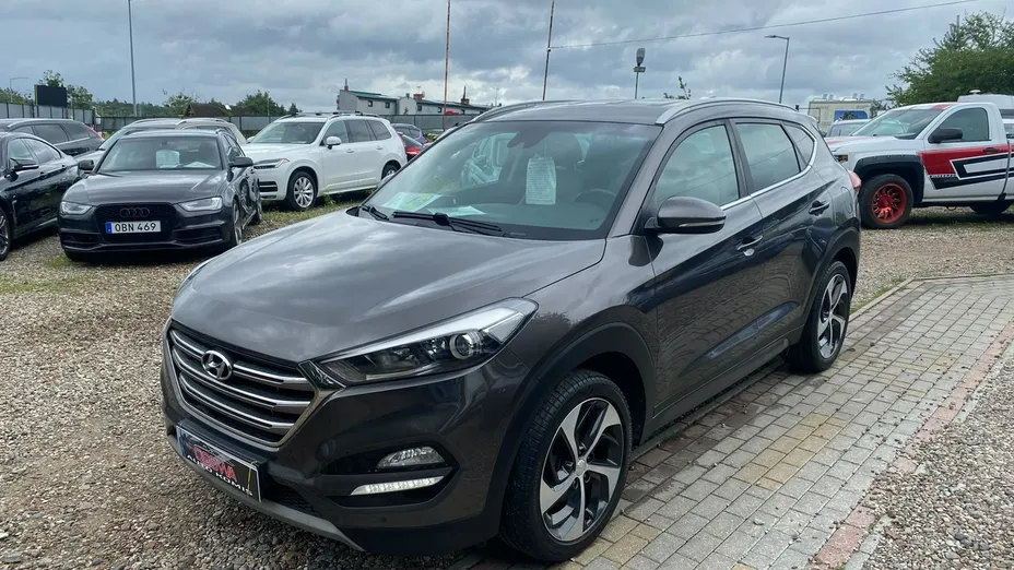 HYUNDAI Tucson -