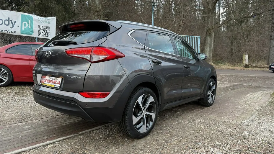 HYUNDAI Tucson -