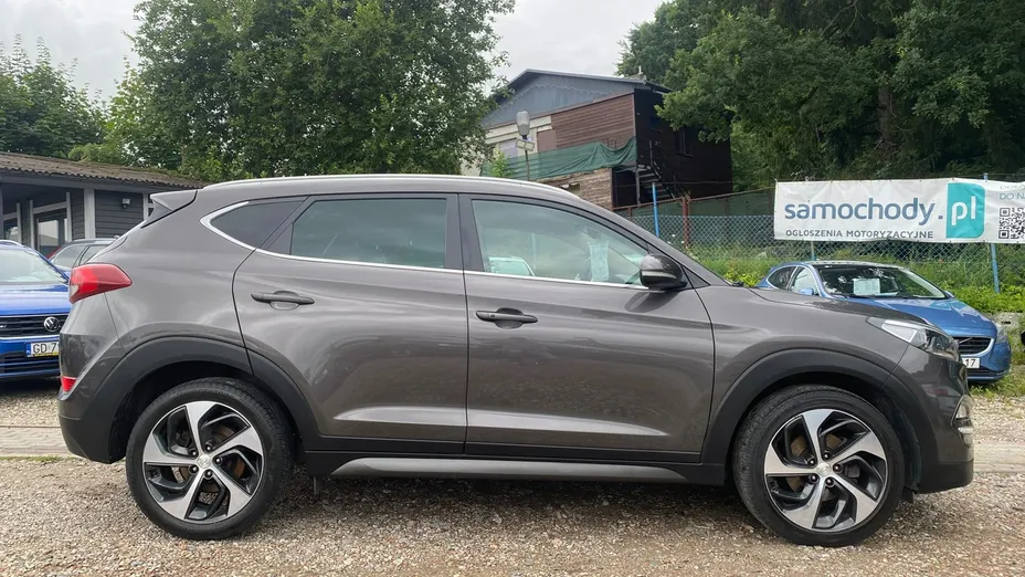HYUNDAI Tucson -