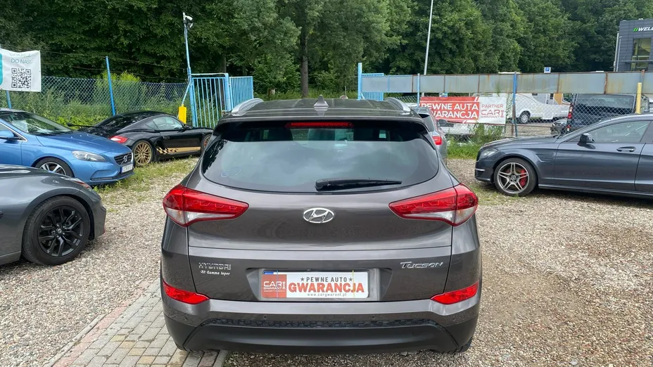 HYUNDAI Tucson -