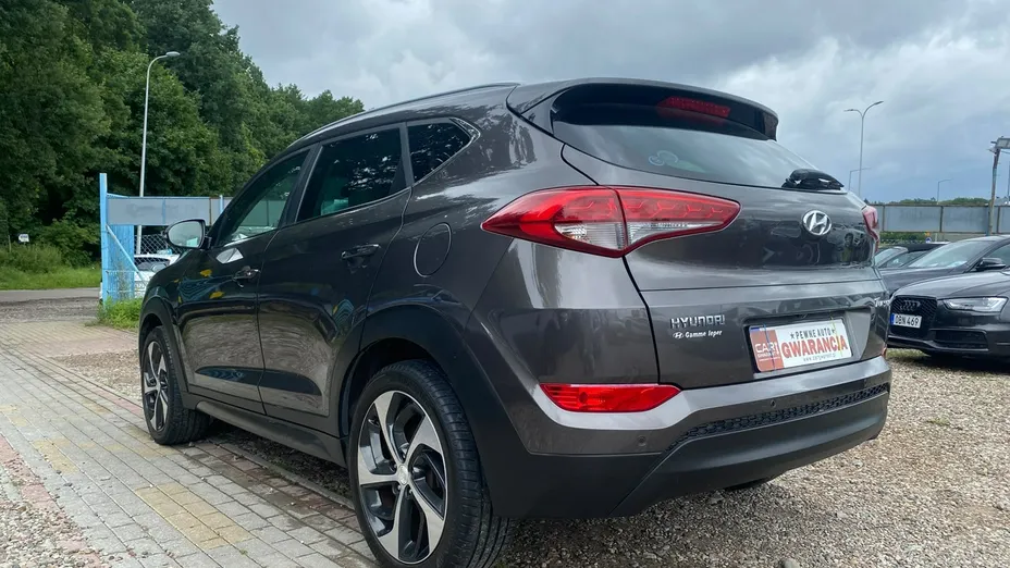 HYUNDAI Tucson -