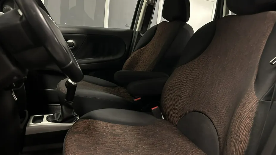 NISSAN Note -