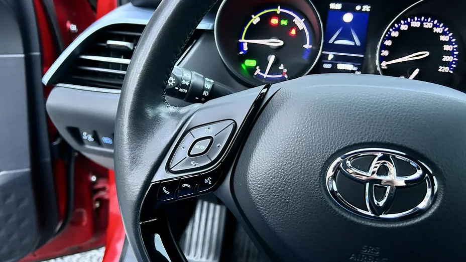 TOYOTA C-HR -