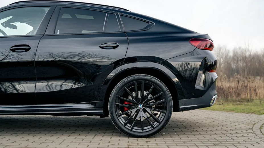 BMW X6 -