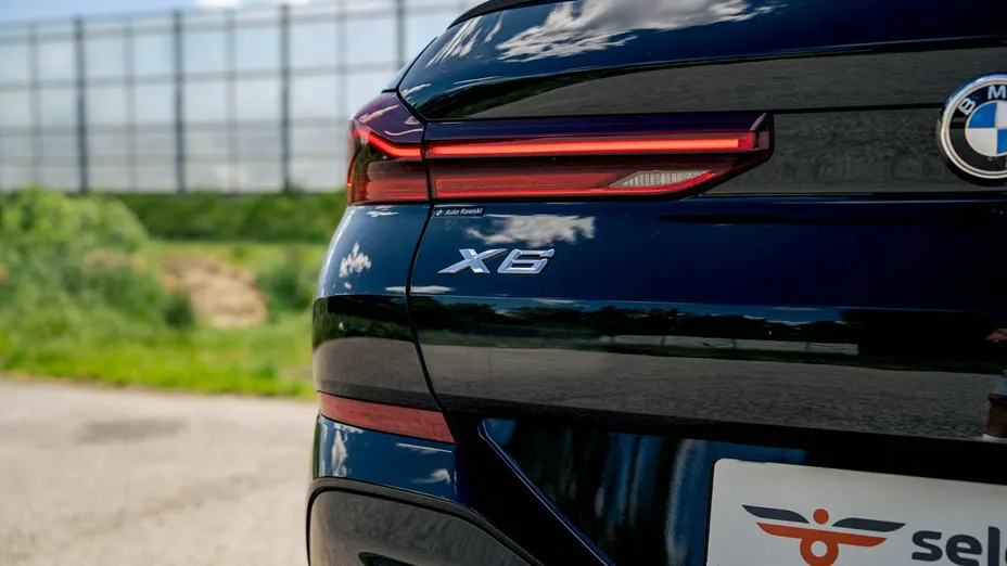 BMW X6 -